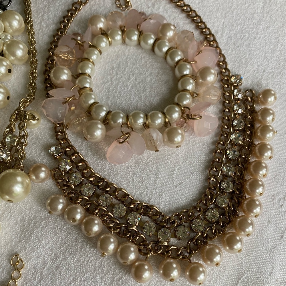 Pearls Bundle - Picture 3 of 5
